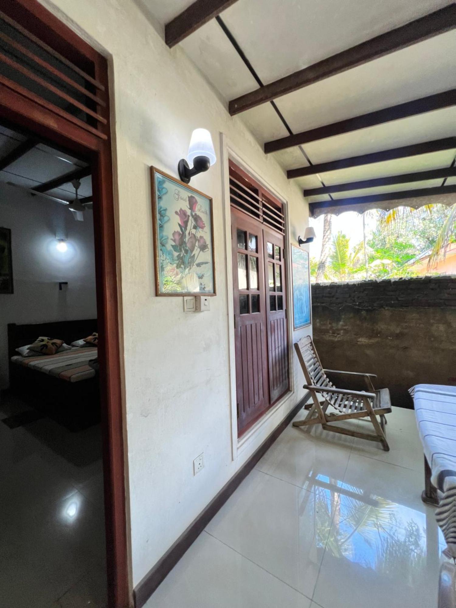Sylvester Villa Hostel Negombo Buitenkant foto